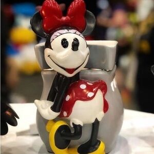 Minnie Mouse Ceramic Figurine